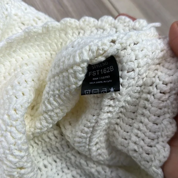 Pol ivory v-neck knit babydoll top size medium - Picture 4 of 6